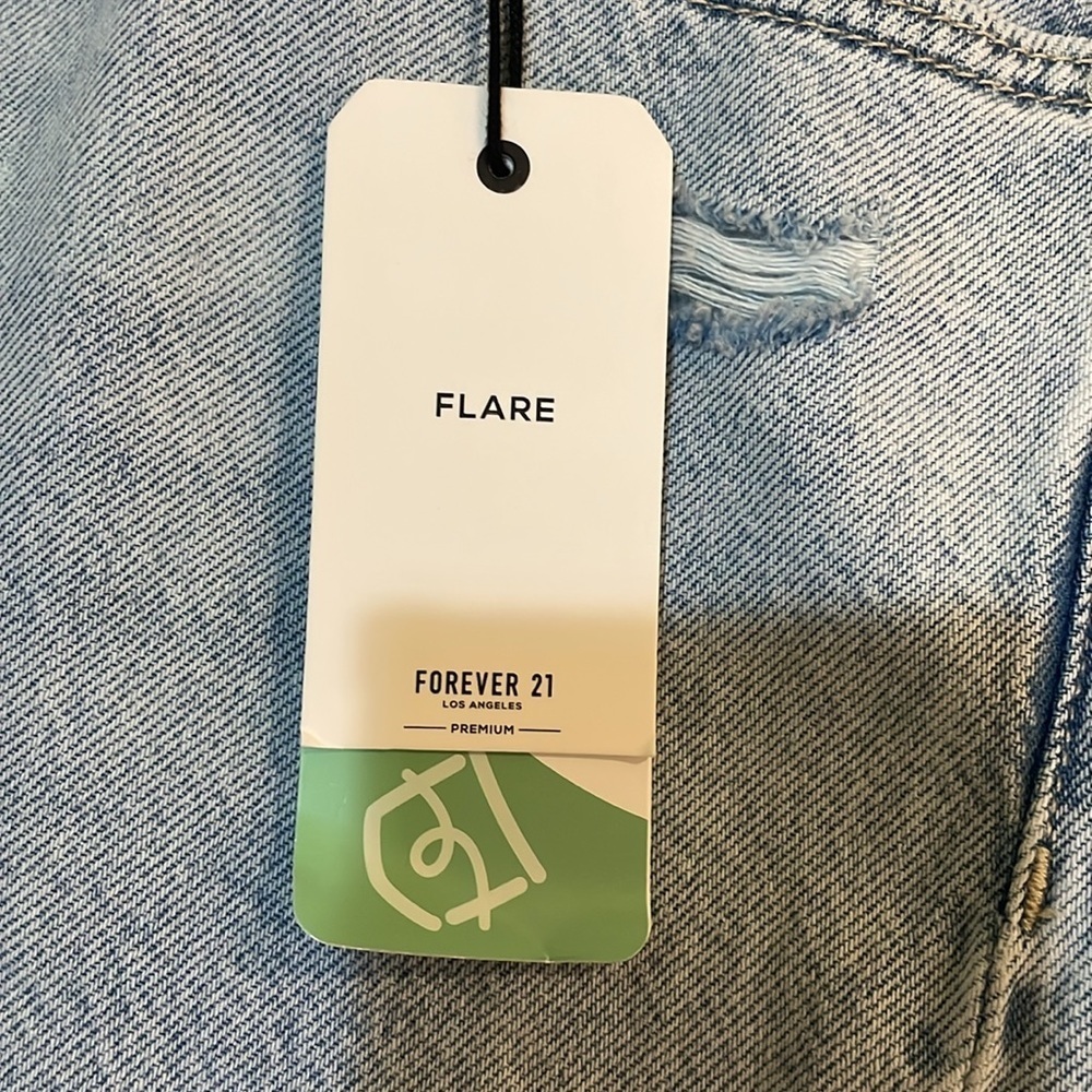 Womens New Forever 21 High Rise Slim Fit Flare Leg Jeans - Picture 2 of 10